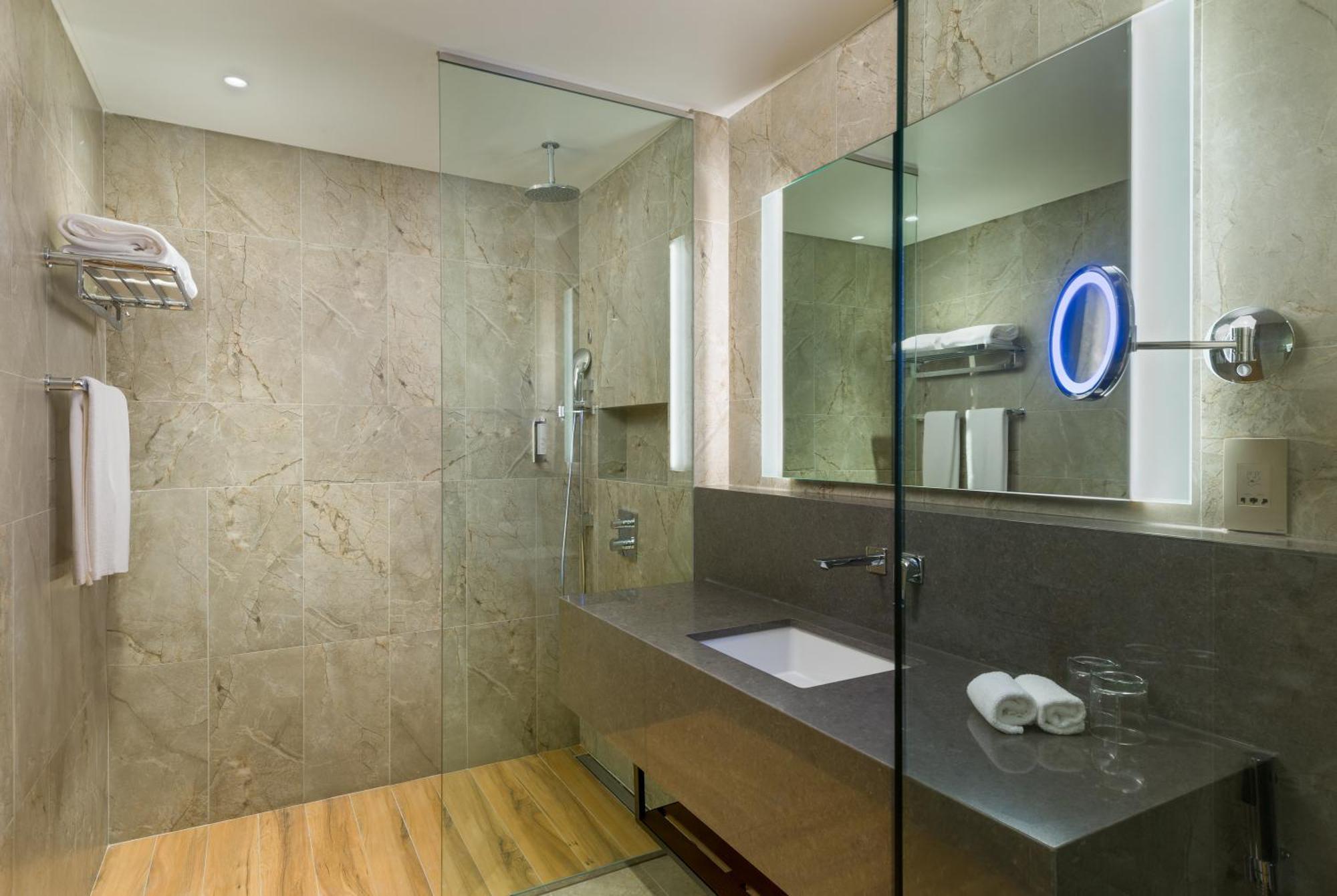 Intercityhotel Bawshar Maskat Exteriér fotografie